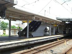 �i�q�ΎR�w�ł̃z�[���ƃG�X�J���[�^�[